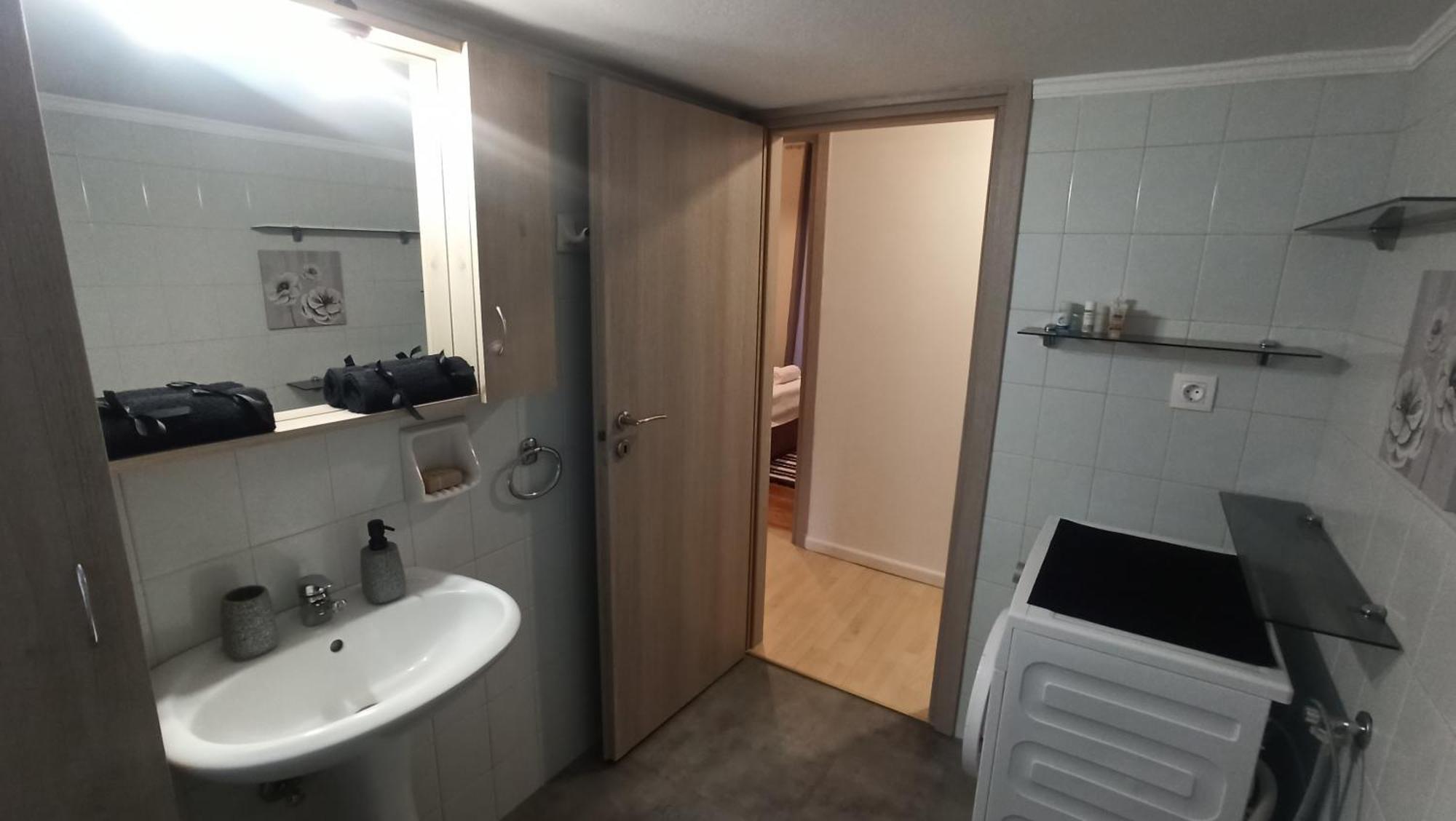 Spyros' Apartment Near Marina Mytilíni المظهر الخارجي الصورة
